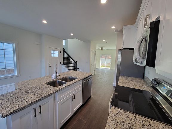 Kitchen island seating for 4