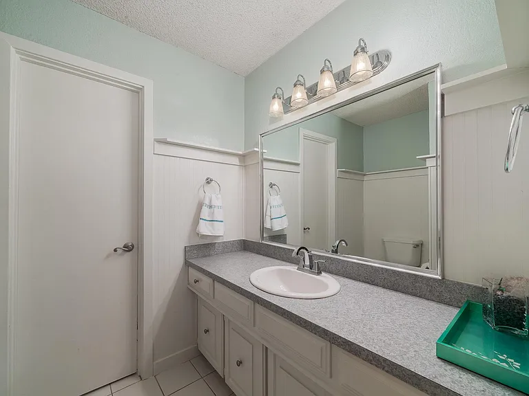 6009 Spring Flower Trl — Photo 18