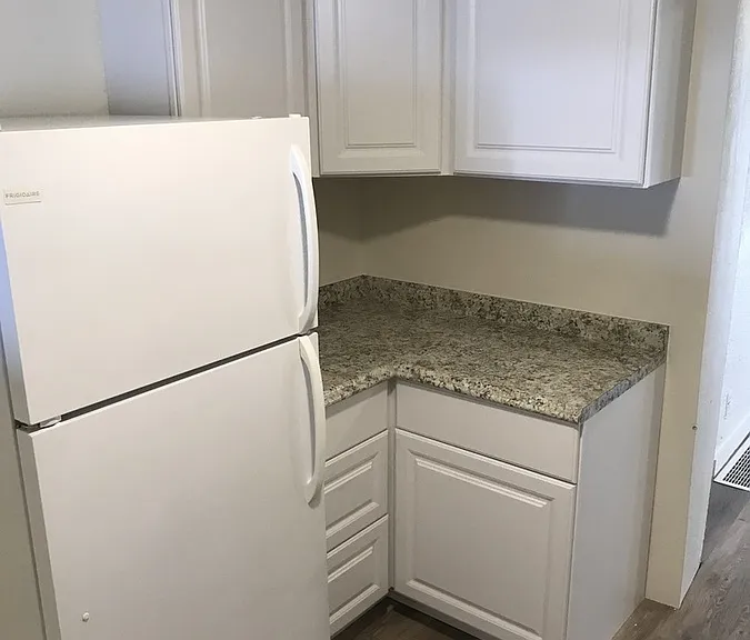 4718 N Josephine St — Photo 3