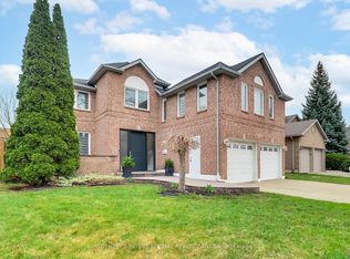 1124 Lansdown Dr, Oakville, ON L6J7N7