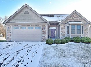 1090 Preserve Blvd, Poland, OH 44514