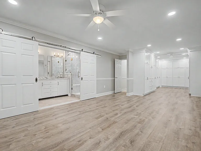 2501 Eastern Point Ct — Photo 18