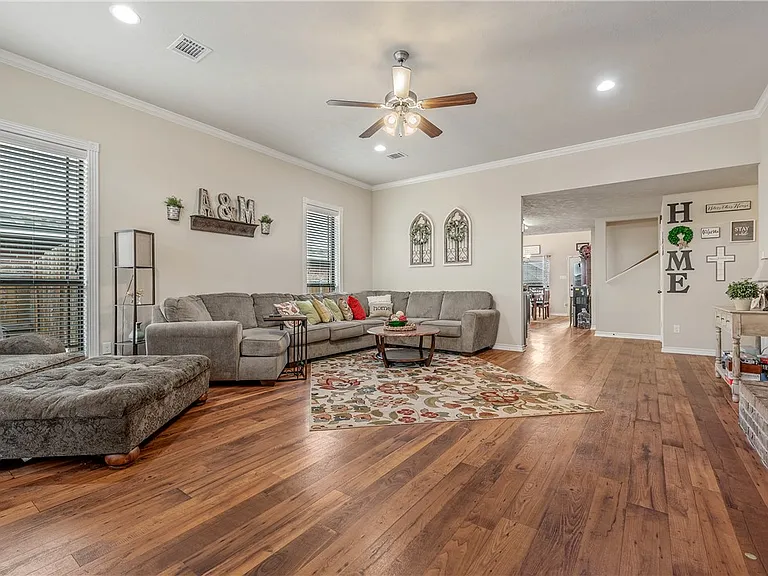 918 Dove Landing Ave — Photo 5