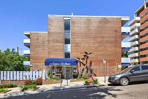 701 N Pearl St #101 Photo 1