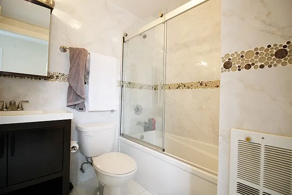 Rented by Bold New York | media 35