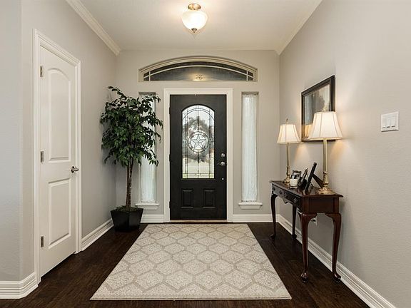 4th image of 204 Oyster Bend Ln