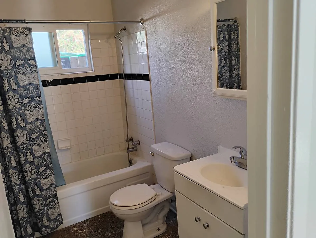 3 bed, 1100 sqft, $1,790 — Photo 3