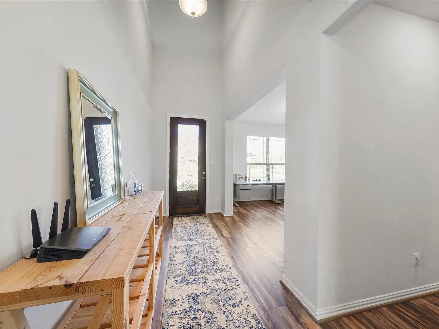 3 bed, 2.5 bath, 3040 sqft, $2,900 — Photo 2