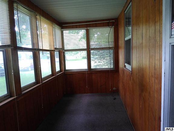 2nd image of 238 Wimple St
