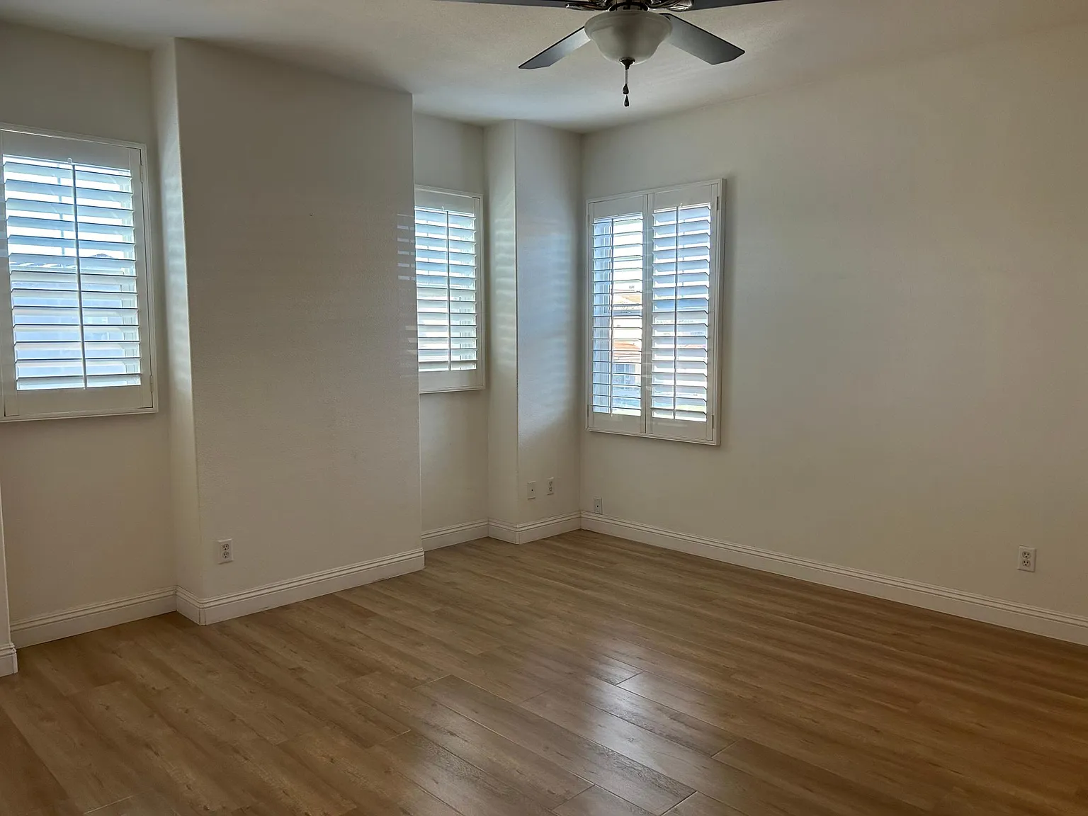 1 bed, 280 sqft, $1,100 — Photo 2