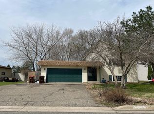 6565 Crosby Ave, Inver Grove Heights, MN 55076