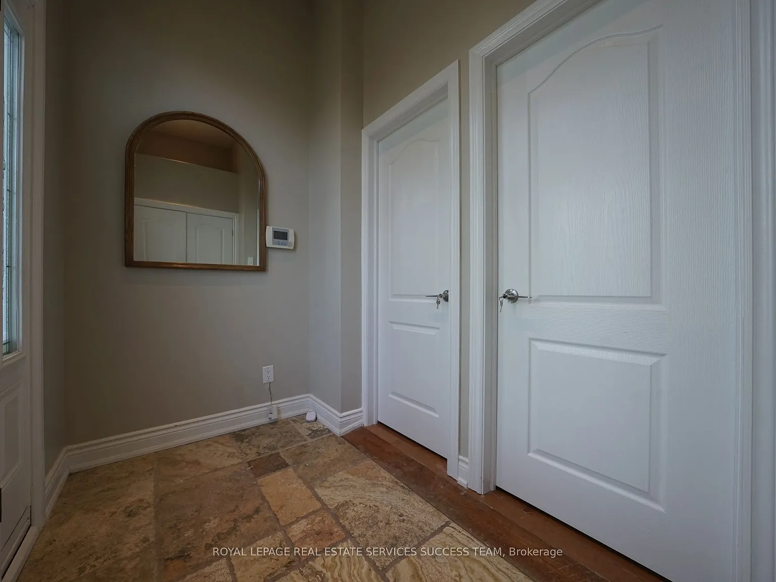 3 bed, $3,000 — Photo 4