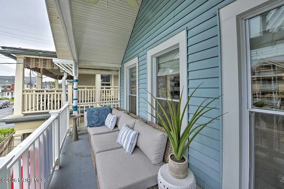 1 bed, 2161 sqft, $2,600 — Photo 3