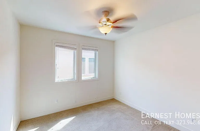 12073 Carabela Ct — Photo 15