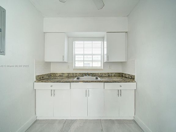 5th image of 40 NW 47th Ave #4703