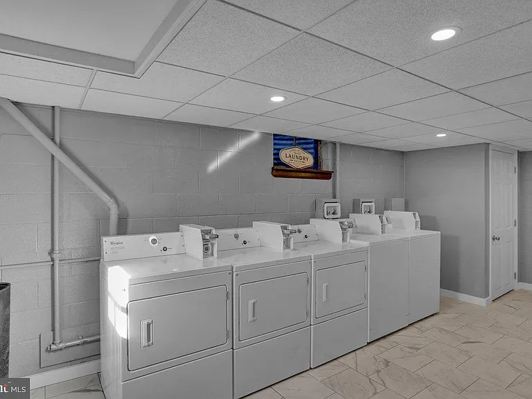933 N Hanover St #1 — Photo 16