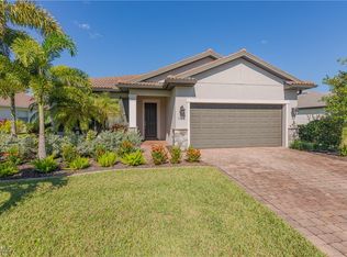 15711 Angelica Dr, Alva, FL 33920