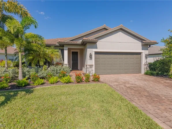 15711 Angelica Dr, Alva, FL 33920