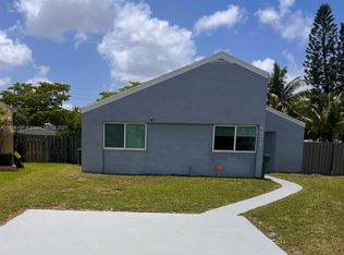 8871 SW 24th Pl, Hollywood, FL 33025
