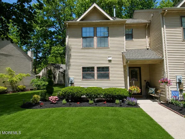 111 Azalea Circle, Jackson, NJ 08527