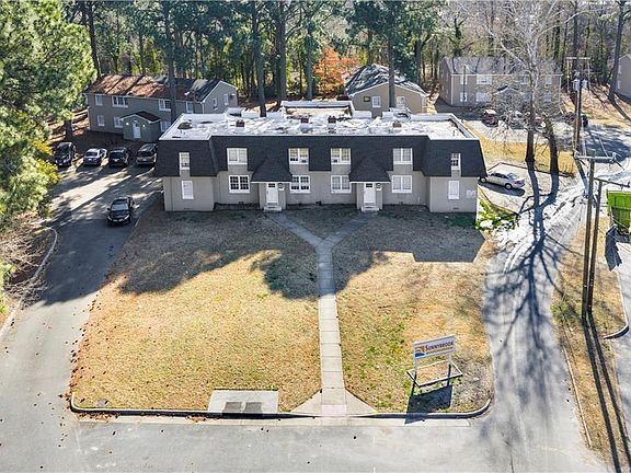 2nd image of 824 Post Ave