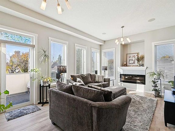 3rd image of 50 N Westland Rd #100