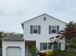 22 Salisbury Drive S, East Northport, NY 11731