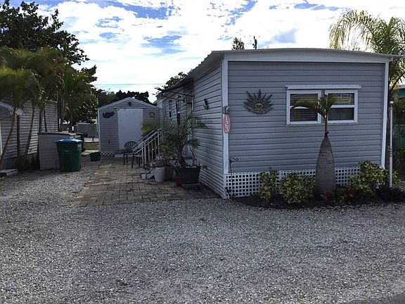 2nd image of 123 Cocoa Palms Ave