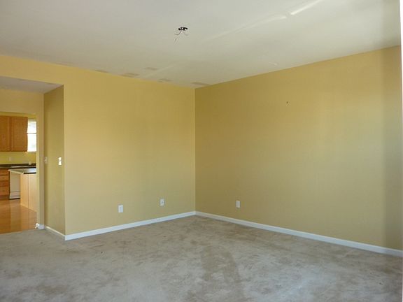 3rd image of 653 Wye Oak Dr
