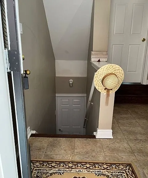 31 Everingham Cir #BASEMENT — Photo 2