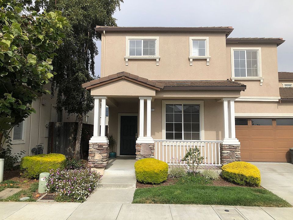 1st image of 51 Paseo Dr