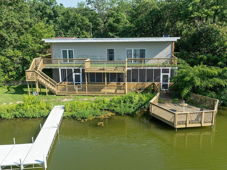 1st image of 30933 Walnut Dr