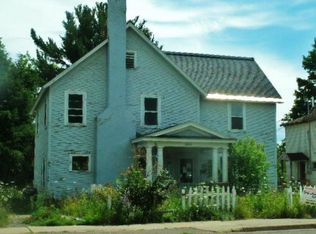 42210 Wilson Memorial Dr, Chassell, MI 49916