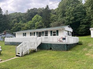 24 Dodd St, Mabie, WV 26278