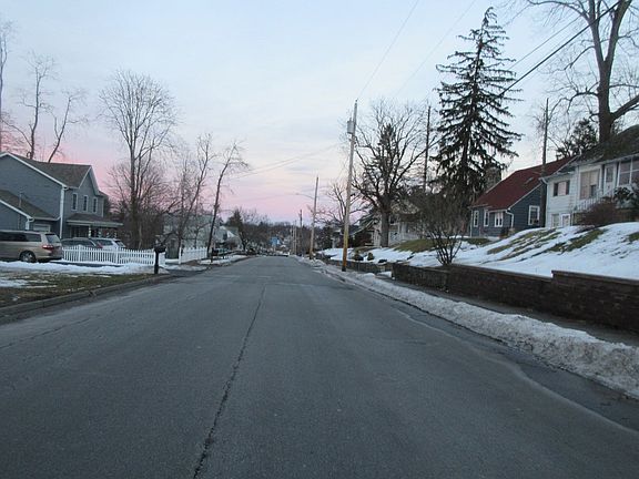 4th image of 56 California Ave