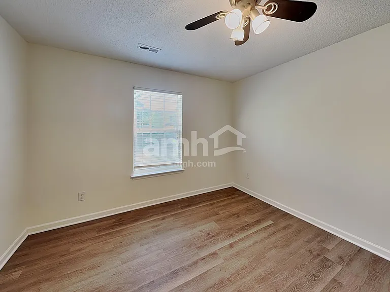 4008 Edgeview Dr — Photo 13