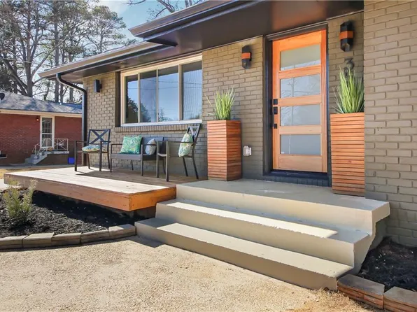 3590 Crestview Dr SE, Smyrna, GA 30082