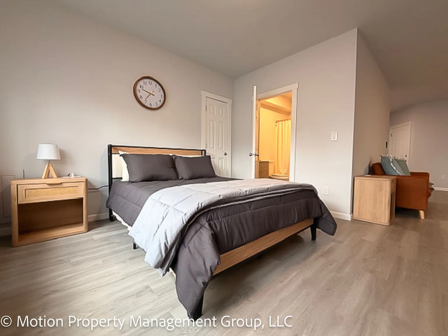 6918 Northside Drive — Photo 4