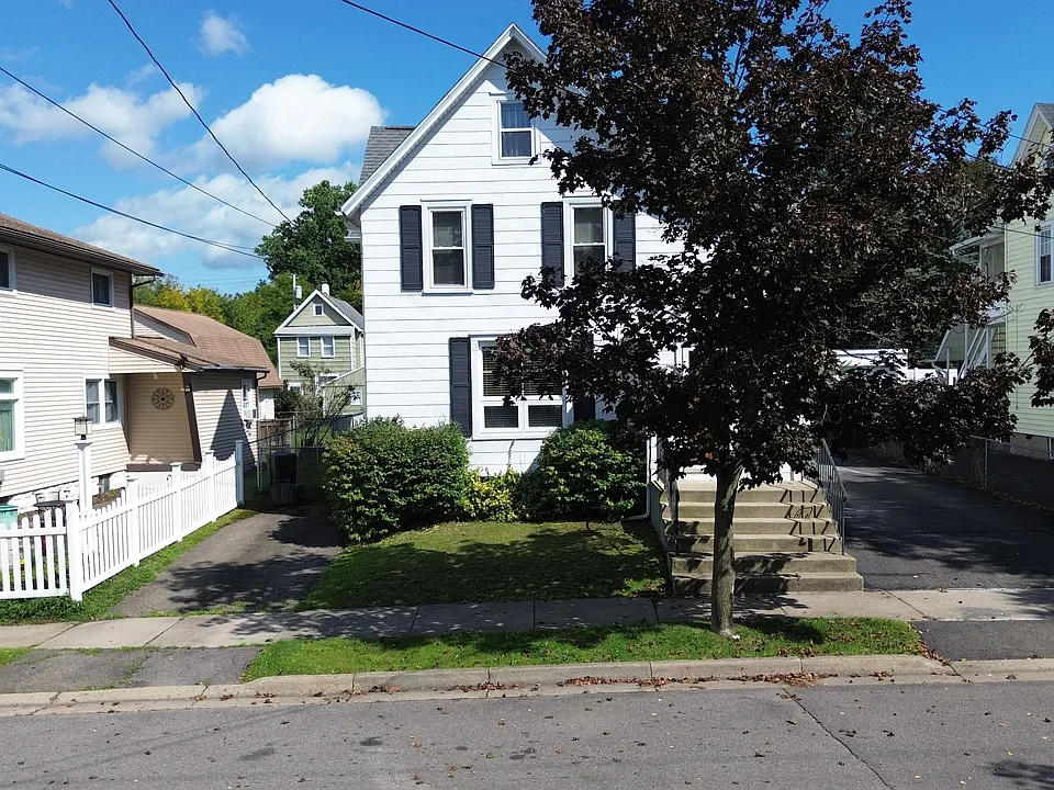 59 Hayes St #2
