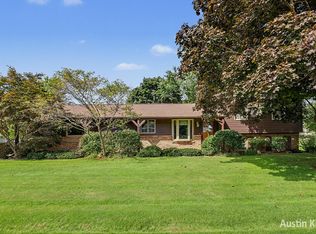 411 4th St, Cedar Springs, MI 49319