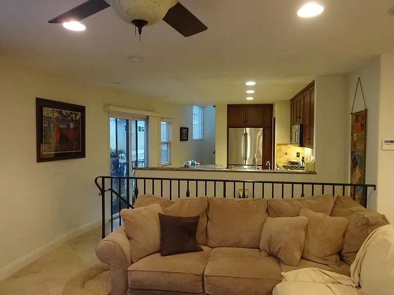 825 San Juan Pl — Photo 2