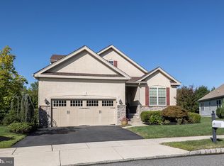 12 Broadview Dr, Medford, NJ 08055