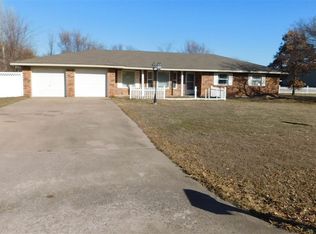 141 Wichita Dr, Lawton, OK 73507