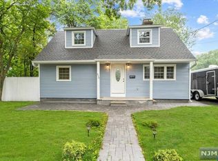 310 Phelps Ave, Bergenfield, NJ 07621