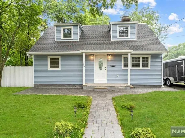 310 Phelps Ave, Bergenfield, NJ 07621