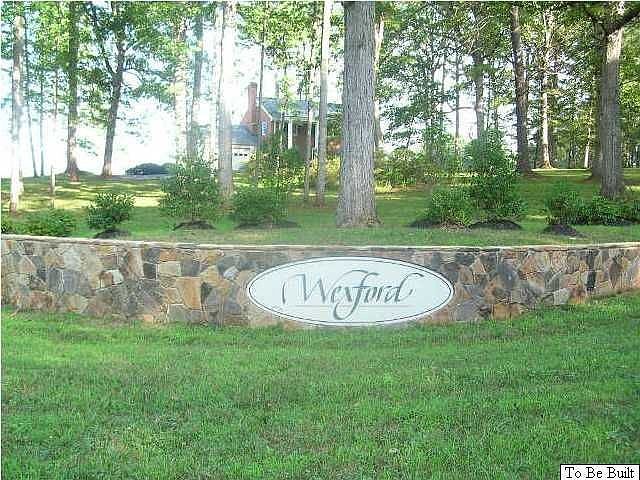 2nd image of 35 Wexford Ridge Rd