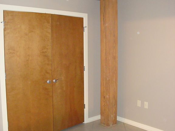 5th image of 408 W 8th St APT 704