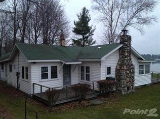 651 Thompson Dr, Stanton, MI 48888