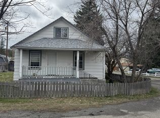 713 Cedar Ave, Weed, CA 96094