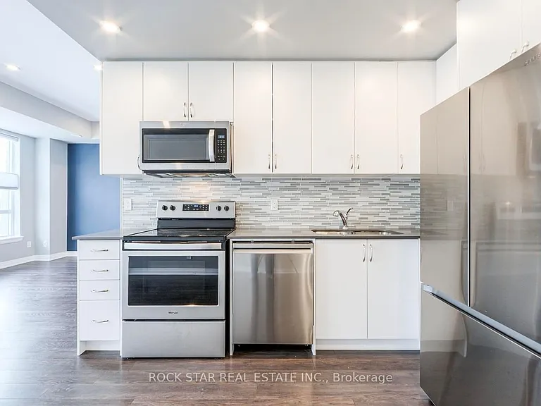 670 Atwater Ave #16 — Photo 12